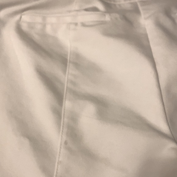 Chico’s white straight leg pants. So Skinny. Size 2. - Picture 6 of 6
